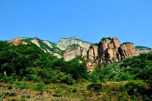 嶂石岩门票多少钱(包含观光车吗)