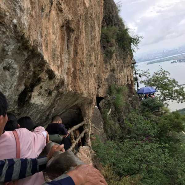 昆明西山海拔(到底能爬到多高的地方)