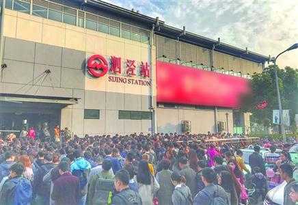上海汽车总站(高峰期会排队吗)