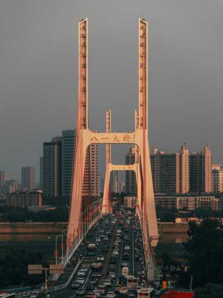 八一大桥在哪里,它在南昌市扮演着什么角色
