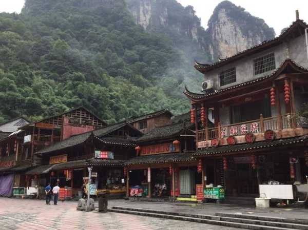 德夯苗寨旅游攻略,自驾好还是坐车好