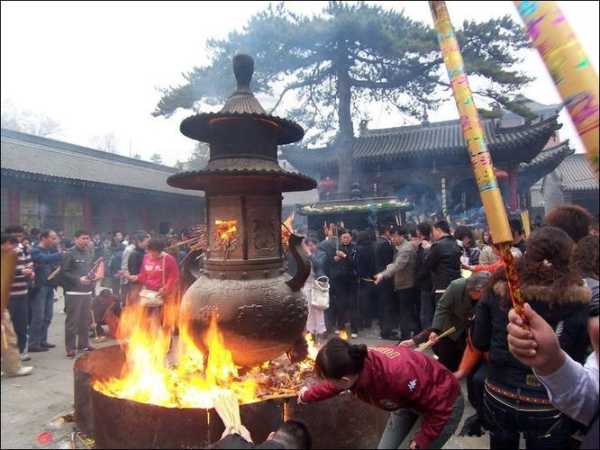 台山寺(吸引了多少游客前来祈福)