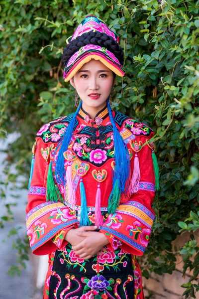 羌族服饰图片(是仙女下凡吗)