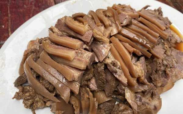 卤狗肉的独特风味,你尝试过吗?