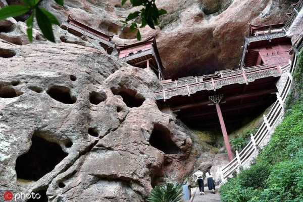 甘露岩寺在哪里,探寻这座历史悠久的寺庙
