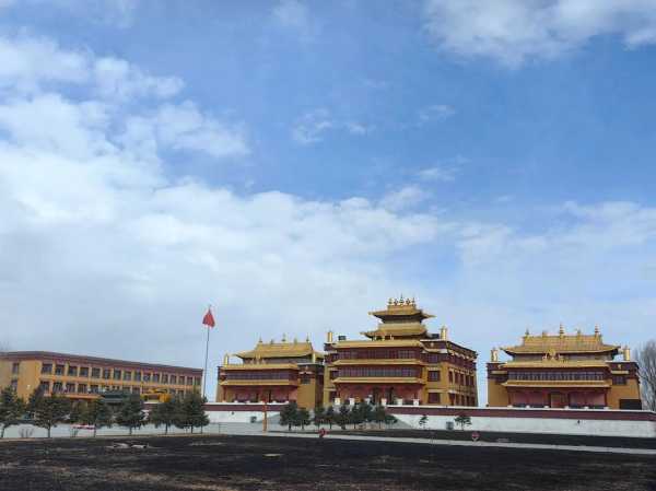 富裕正洁寺, 了解其历史与文化背景