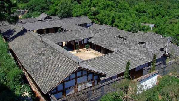 贺麟故居简介, 探访这位文化巨匠的家园