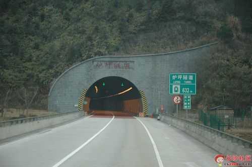雪峰山隧道有多长,揭示隧道的真实长度与特点