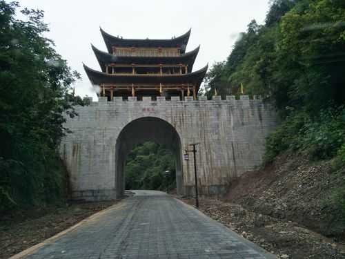 辰龙关, 探秘历史与自然的交汇点