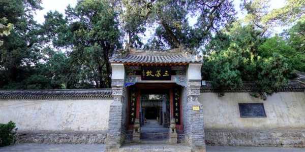 三苏坟,探寻历史名人的安息之地