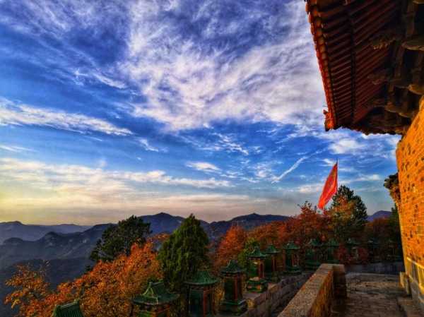黄围山的迷人景色,你不容错过的旅行胜地!