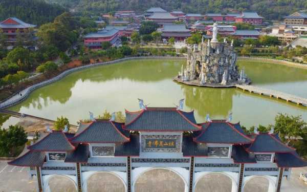 万佛寺在哪里, 探寻这座佛教圣地的秘密