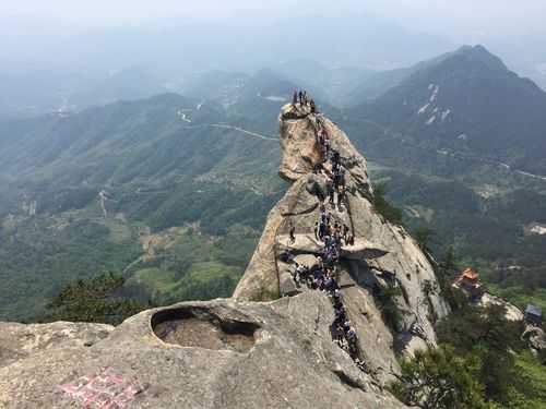 龟峰山风景区天气, 适合登山的最佳时机是什么?