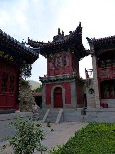 圭峰寺, 探秘南方古刹的历史与文化