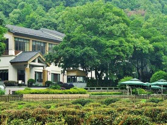 虎泉山庄, 何以成为理想度假胜地?