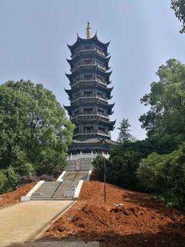 孤峰塔:探索这座传奇塔楼的魅力与历史