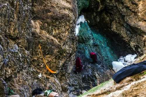 降扎温泉,探秘这座藏匿的温泉仙境
