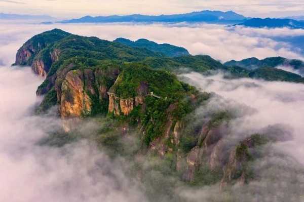 平江牛石寨天气,今天适合外出吗?
