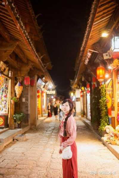 丽江旅游穿搭,如何在美丽的古城中时尚出行?