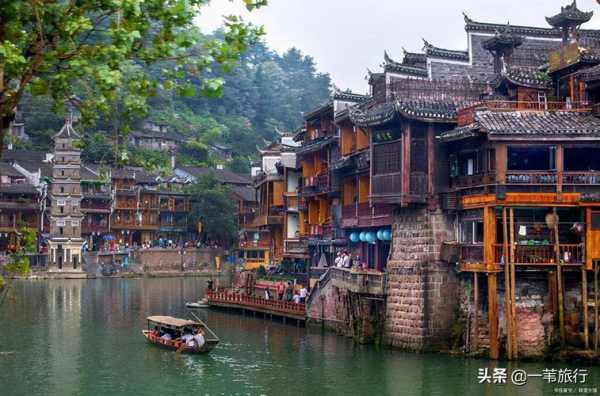 春秋旅游旅游，如何选择最佳目的地？