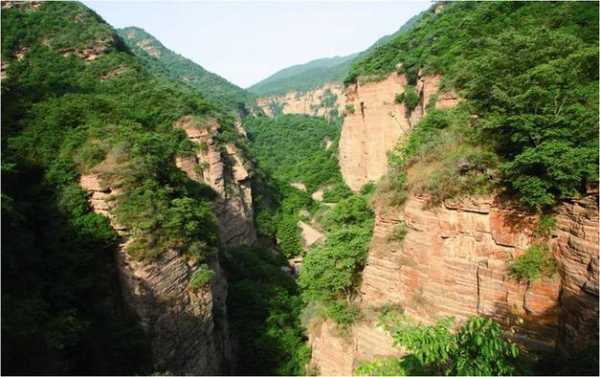 龙山大峡谷_探秘自然奇观与历险之旅