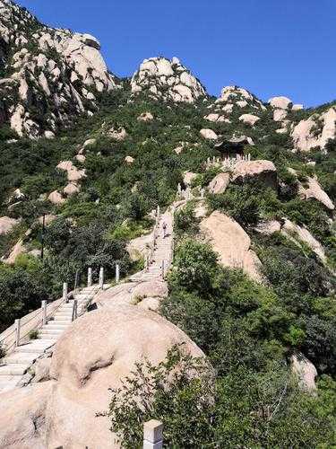 金凤岭_探秘美丽的自然风景区