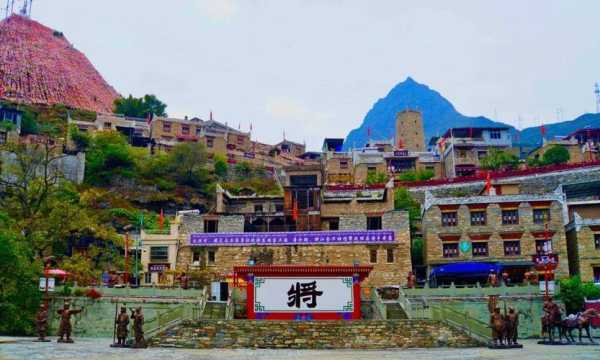 甘堡藏寨在哪里_探索这个神秘的藏族村落