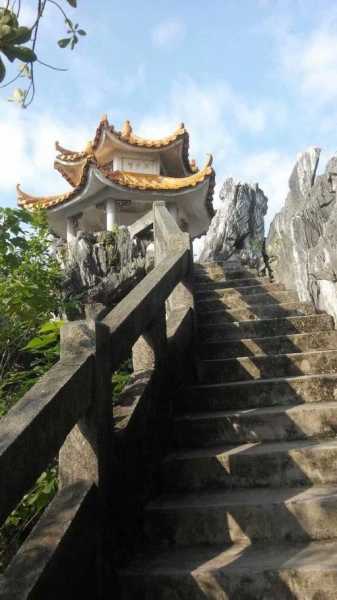 九星岩_探秘自然奇观与历史遗迹