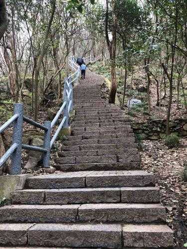 头陀岭_探秘这座神秘山脉的魅力