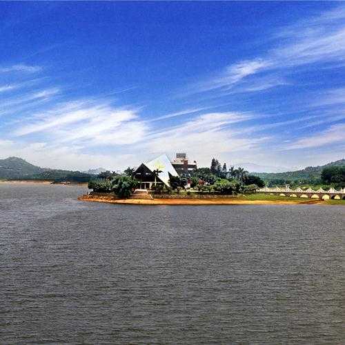 石岩湖温泉_适合放松身心的理想之地