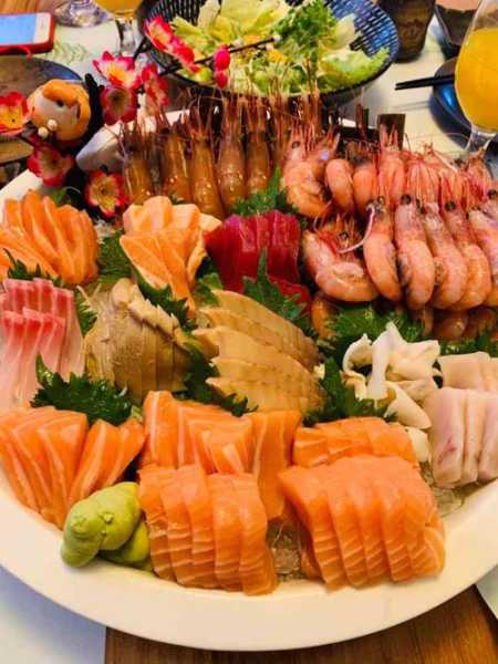 金色池塘自助餐_畅享美味与丰盛选择