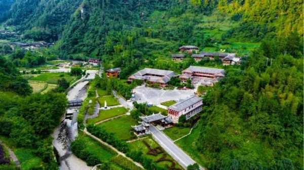 土家十三寨_探索民族文化与自然美景