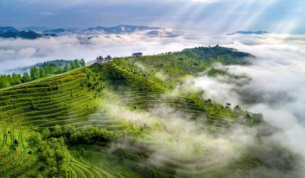 螺狮山_探秘绝美自然风光与文化底蕴