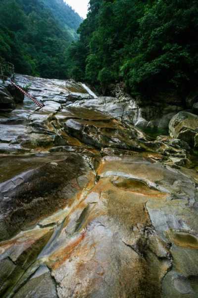 黄岗山大峡谷_探秘自然奇观的绝美景色