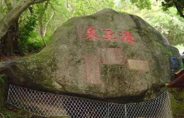 石壁山风景区_探索自然美景与历史传说