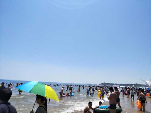 金帛滩海滨浴场_畅享阳光与海浪的完美体验