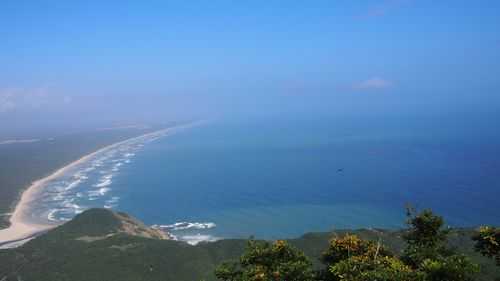 月亮湾度假村_探索绝美海景与无限放松