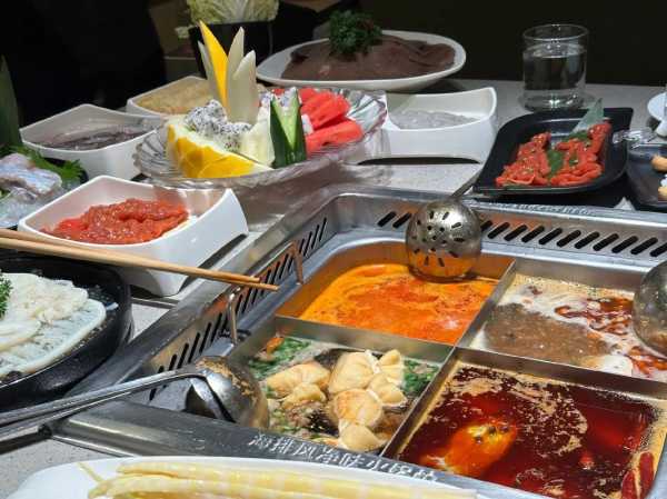 深圳海底捞火锅_为何成为美食爱好者的首选?