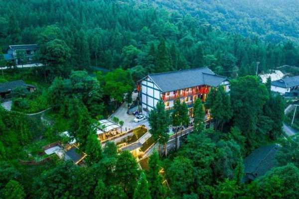 华蓥山大酒店_如诗如画的休闲胜地