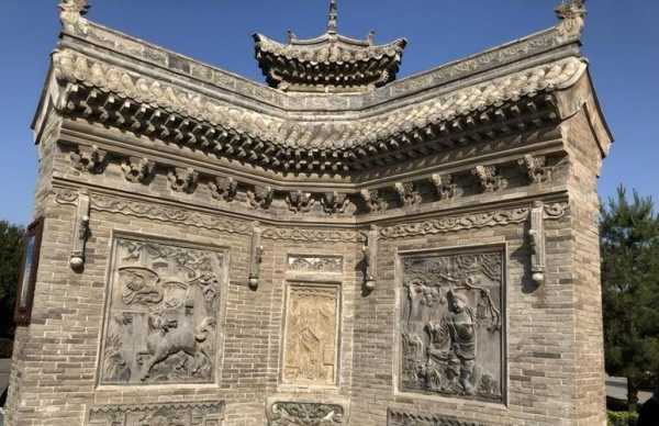 万家大院_探索传统文化与现代生活的结合