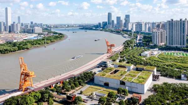 徐汇滨江绿地_探索城市绿洲的魅力