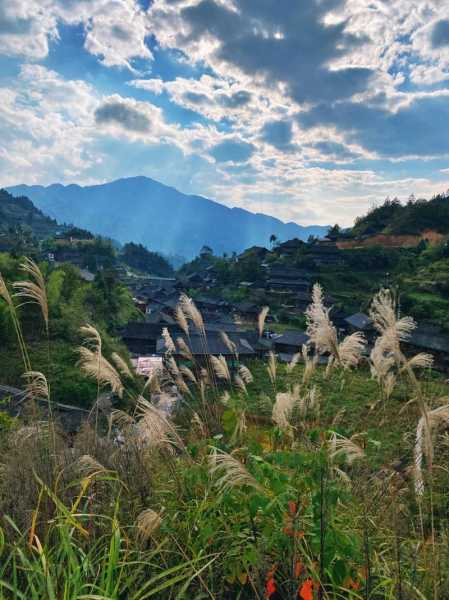 乌东苗寨旅游攻略_探索隐藏的民族风情