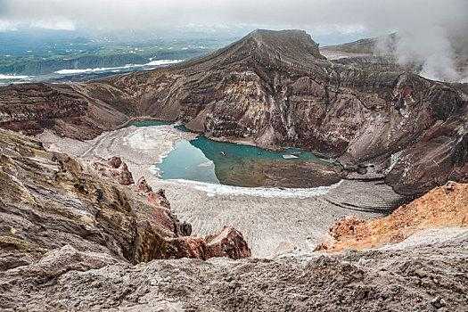 堪察加旅游攻略_畅游火山与自然奇观