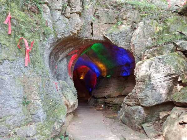 狼巷迷谷旅游攻略_探索绝美自然风光