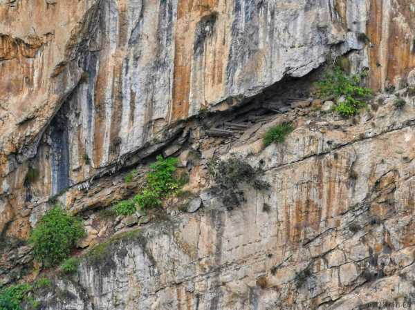 珙县僰人悬棺旅游攻略_探索神秘悬棺的最佳路线