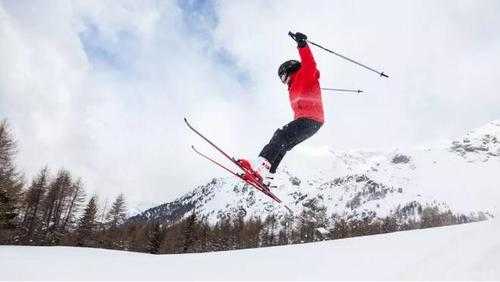 轻井泽旅游攻略冬天_最佳滑雪与温泉体验