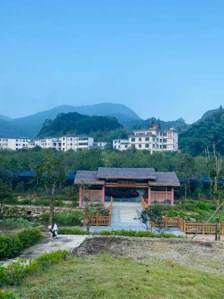 阿婆六村旅游攻略_最佳游玩路线与注意事项