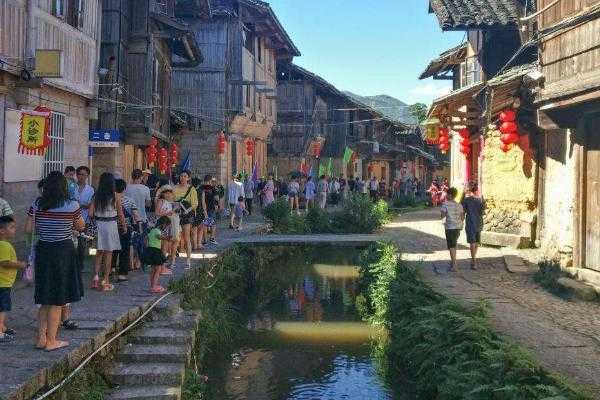 鲤鱼溪旅游攻略_最佳游玩时间与注意事项