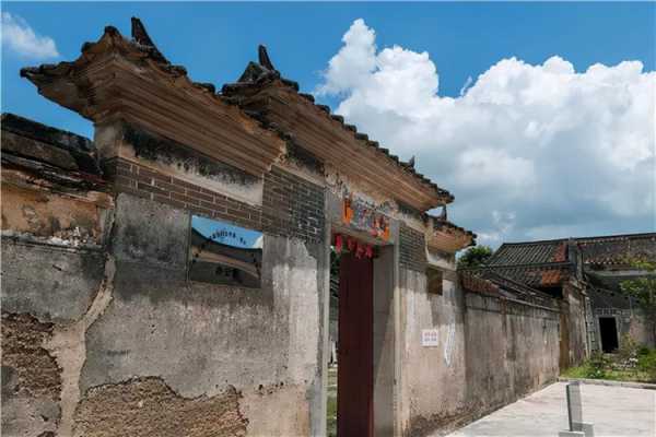 皇罗_如何解读其历史与影响?