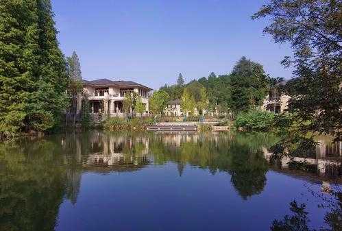 紫金山庄_揭秘这处热门旅游胜地的魅力